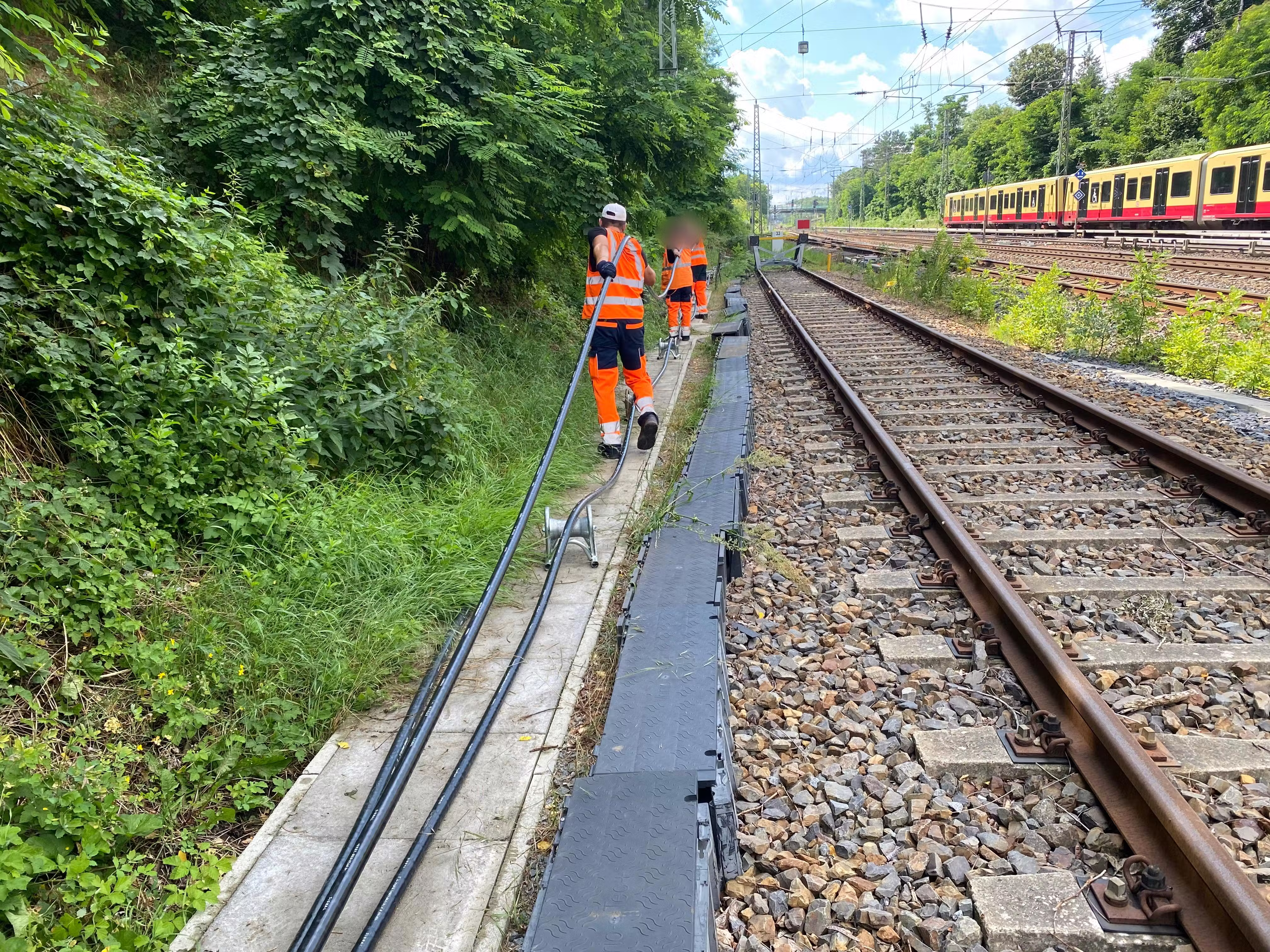 Cable laying and duct installation M&uuml;nchen